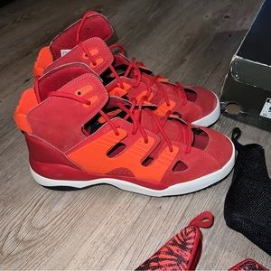 Adidas EQT basketball shoes 2 pair of removable liners red Size 9.5
